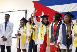Graduación de los estudiantes de otra nacionalidad